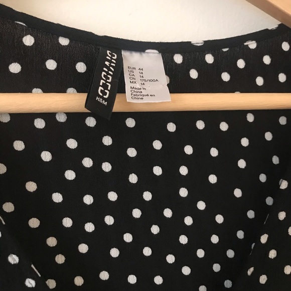 Cute lightweight H&M dress - Picture 4 of 5